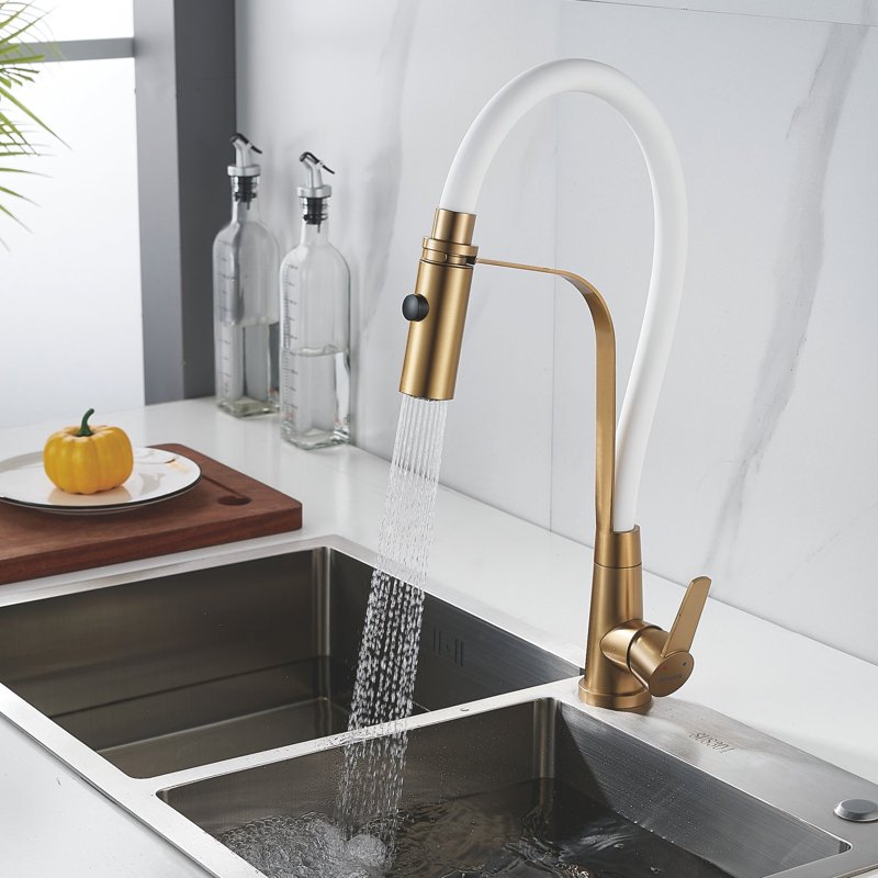 Смеситель для кухни с гибким изливом и режимом 