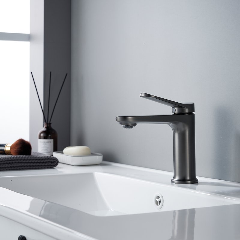 Смеситель для раковины Shevanik S4301T, оружейная сталь