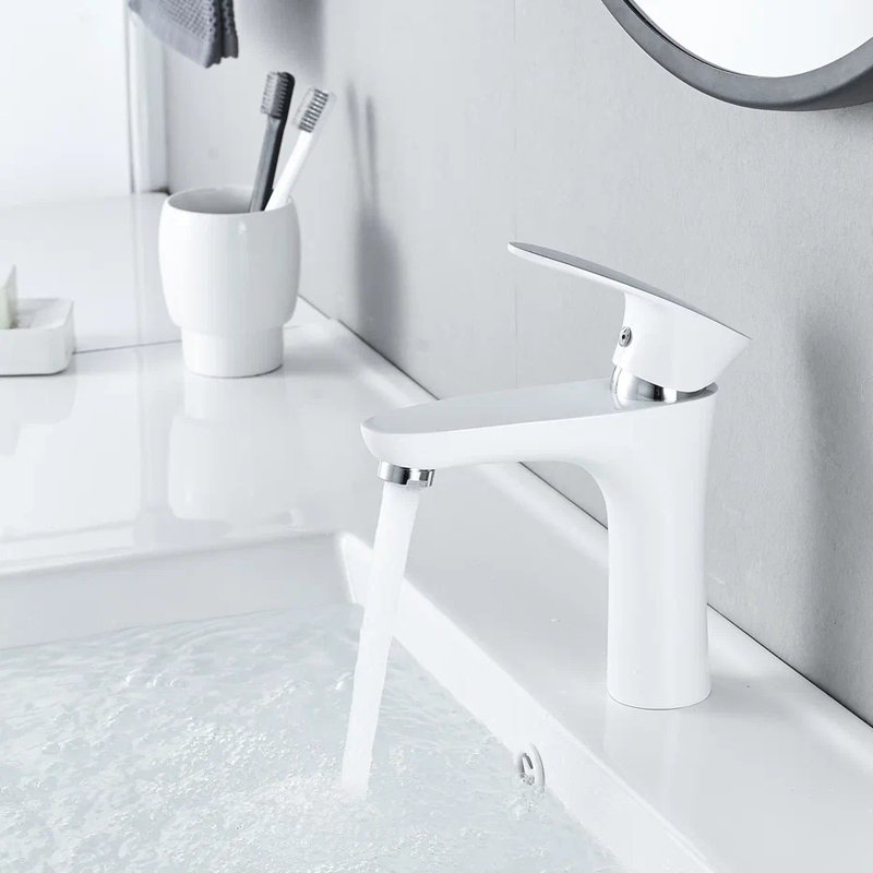 Смеситель для раковины Shevanik S9801F, белый/хром