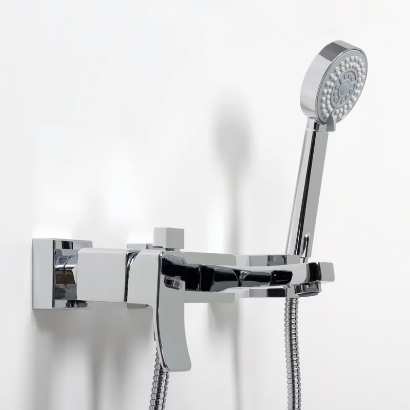 Смеситель WasserKRAFT Aller 1061 для ванны и душа с коротким изливом, хром