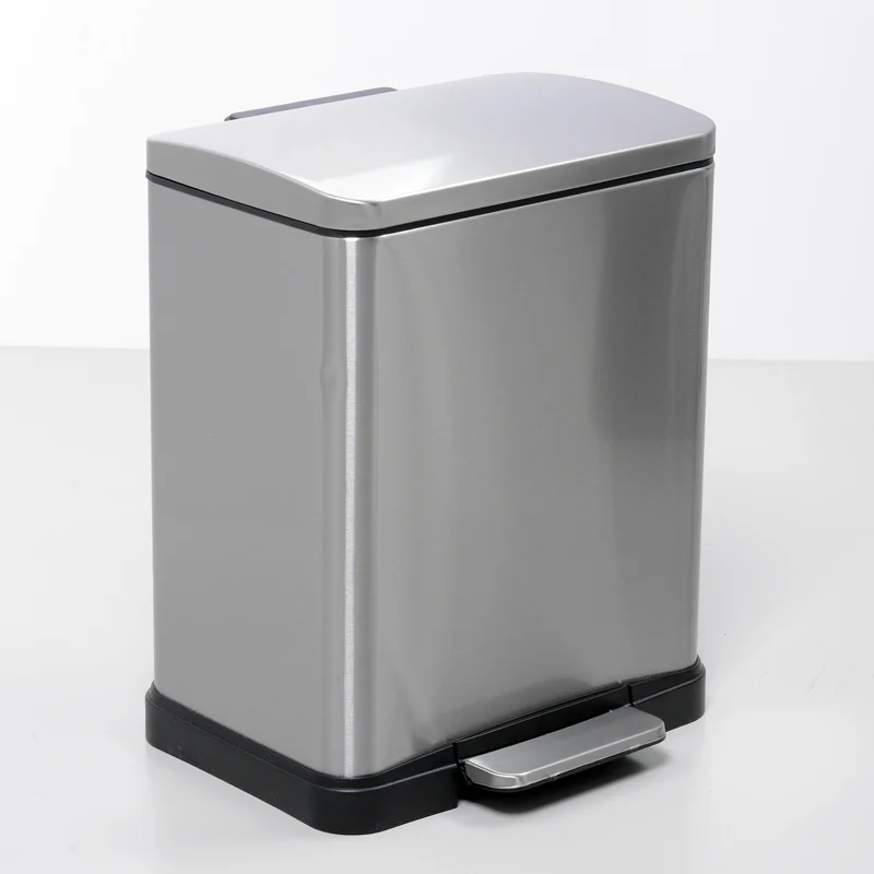 Корзина для мусора WasserKRAFT K-622, с педалью, 12 л