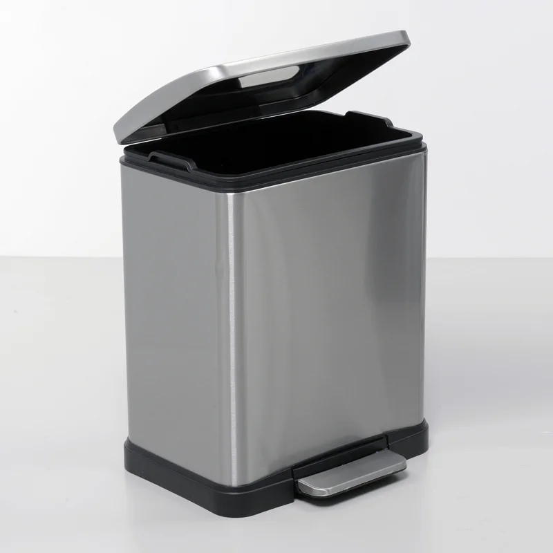 Корзина для мусора WasserKRAFT K-622, с педалью, 12 л