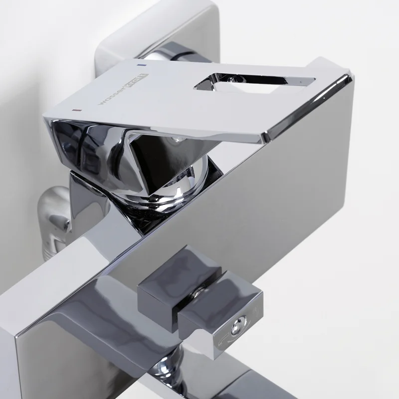 Смеситель WasserKRAFT Alme 1502L хром для ванны