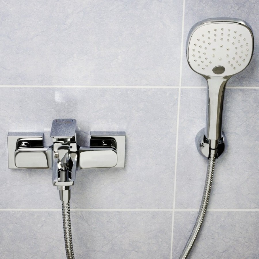 Смеситель WasserKRAFT Salm 2701, для ванны и душа, с душевым гарнитуром, хром