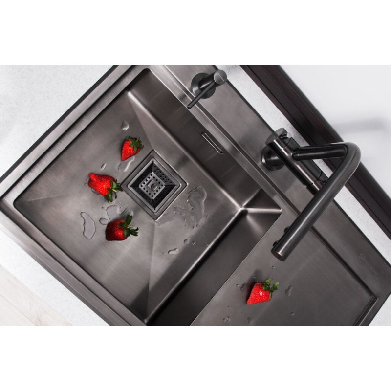 Смеситель Omoikiri Nagano PVD-GM 4994179 для кухни под фильтр, воронёная сталь, gunmetal