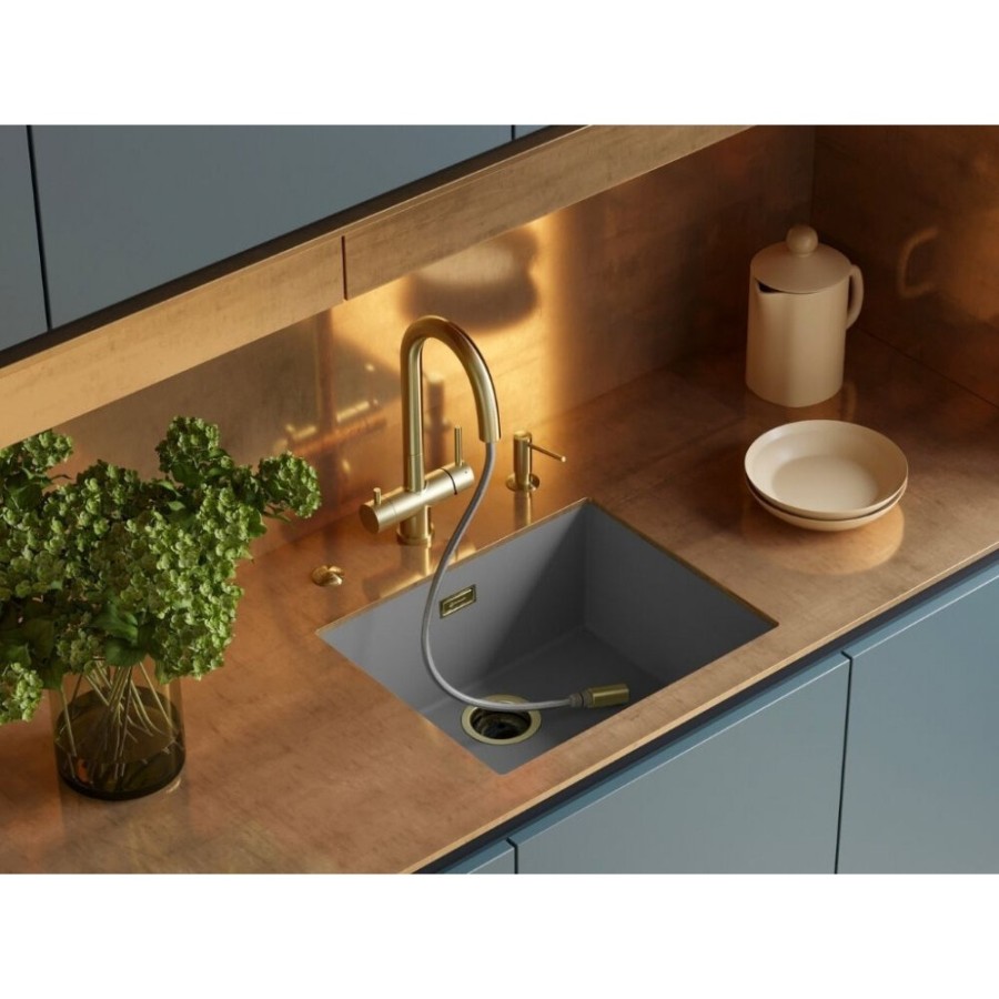 Смеситель Omoikiri Akita-S 4994350 LG для кухонной мойки под фильтр, светлое золото