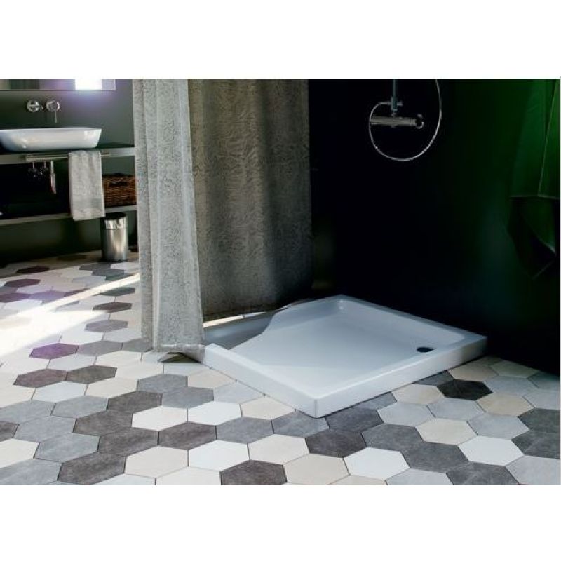 Душевой поддон из искусственного камня Aquatek 90x90 квадратный с ножками Белый