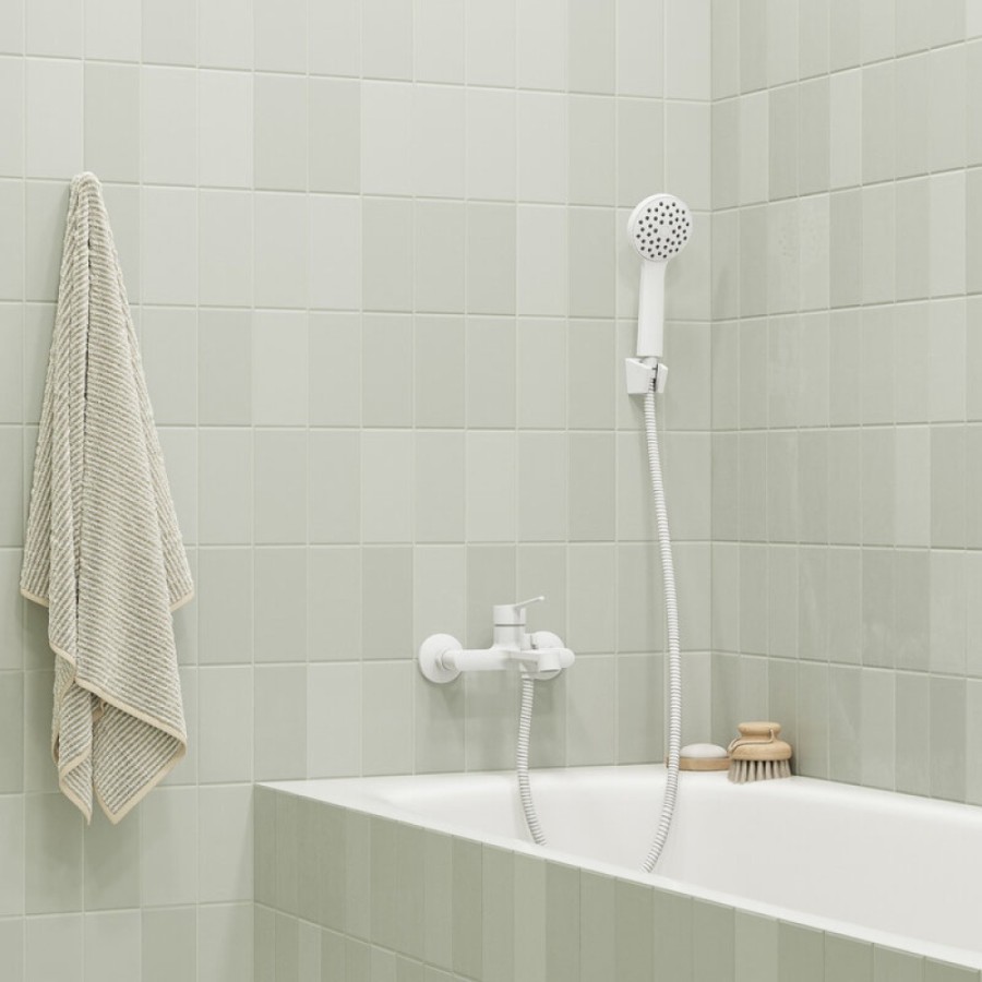 Душевой гарнитур Iddis Buena BUE1FW0i16, белый матовый