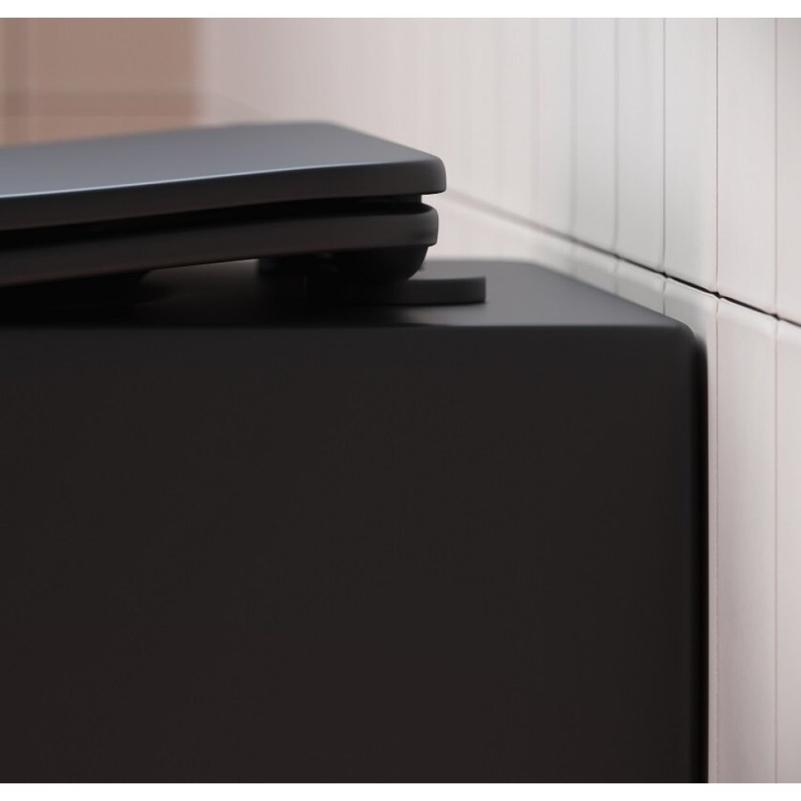 Подвесной безободковый унитаз Ceramicanova Play CN3001MB Rimless, крышка микролифт, черный матовый, сантехфарфор
