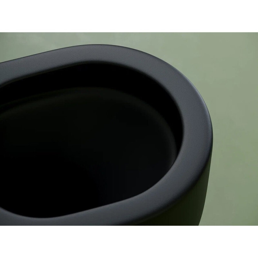 Подвесной унитаз Ceramicanova Ulma, CN4006MB, безободковый, крышка-сиденье микролифт, черный матовый, сантехфарфор