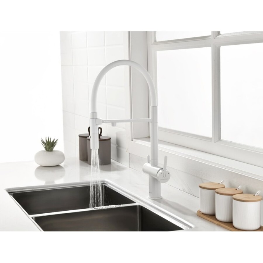 Смеситель Paulmark Gravity Gr213888-WH для кухонной мойки под фильтр, белый матовый