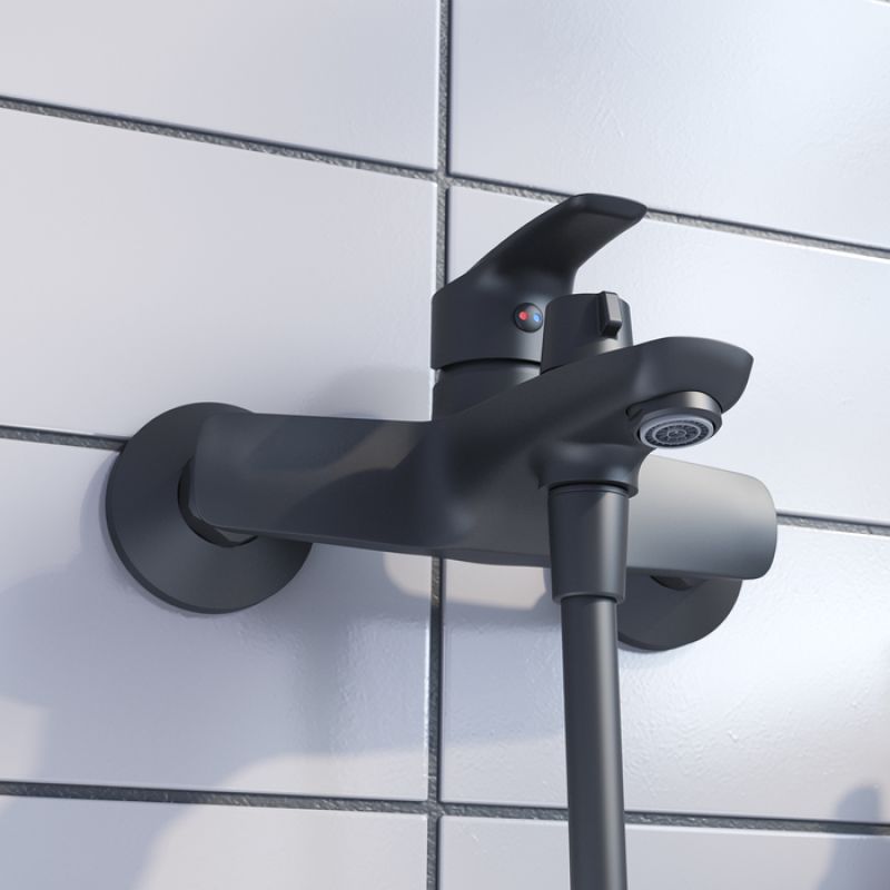 Смеситель для ванны Iddis Ray RAYBL02i02 Черный матовый