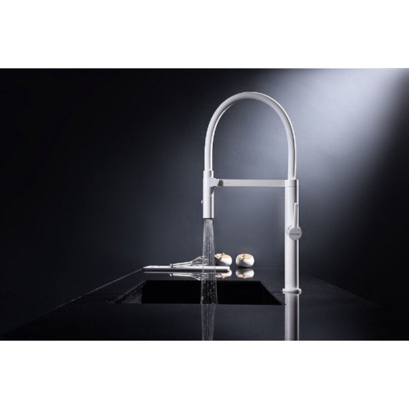 Смеситель Paulmark Leader Le214101-WH для кухонной мойки, с гибким изливом, цвет белый матовый