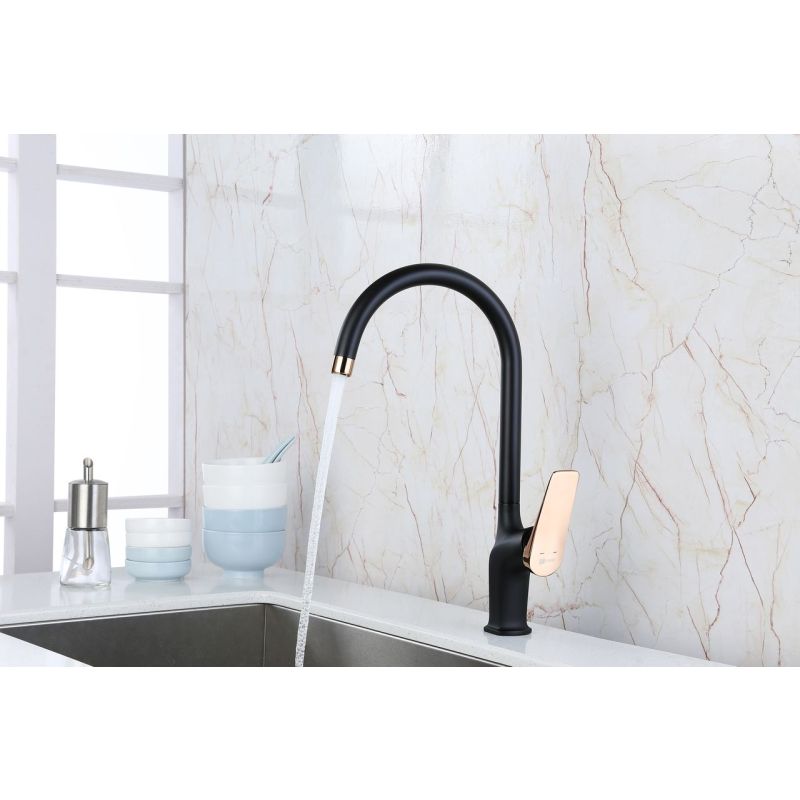 Смеситель для кухни Lemark Bronx LM3705BLR Черный Золото