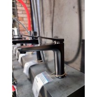 Смеситель для раковины Lemark Bronx LM3737GM, с донным клапаном, графит