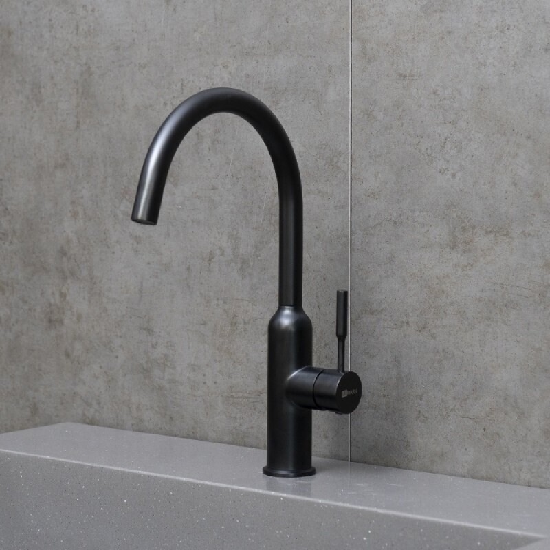 Смеситель для кухонной мойки Lemark Expert LM5079BL, черный