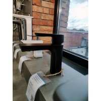 Смеситель Lemark Ursus LM7206BL для раковины с донным клапаном, цвет черный