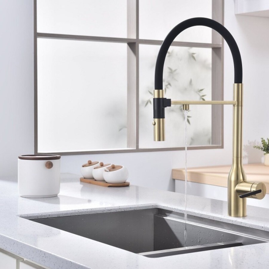 Смеситель для кухонной мойки Paulmark Magneto One Ma213188-LG, с подключением к фильтру, светлое золото