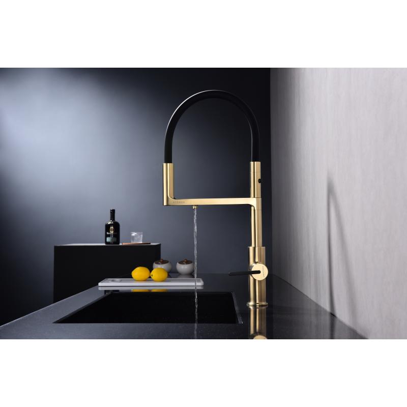 Смеситель для кухни Paulmark Tornado To213402-SBG Светлое брашированное золото