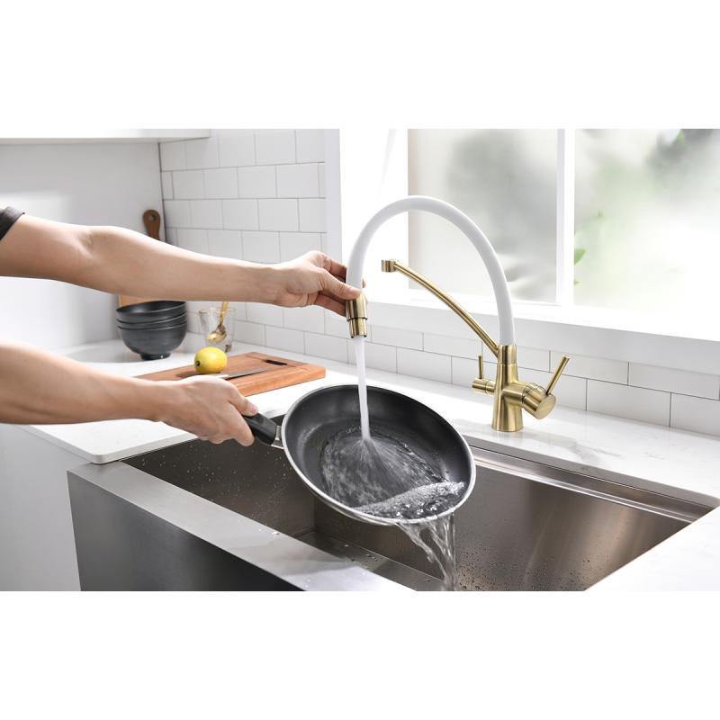 Смеситель для кухни Paulmark Siegen Si213111-BRw Бронза Белый