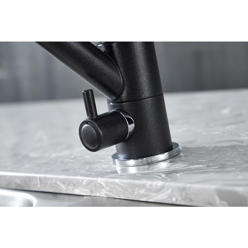 Смеситель для кухни Paulmark Hessen He213017-418 Черный металлик