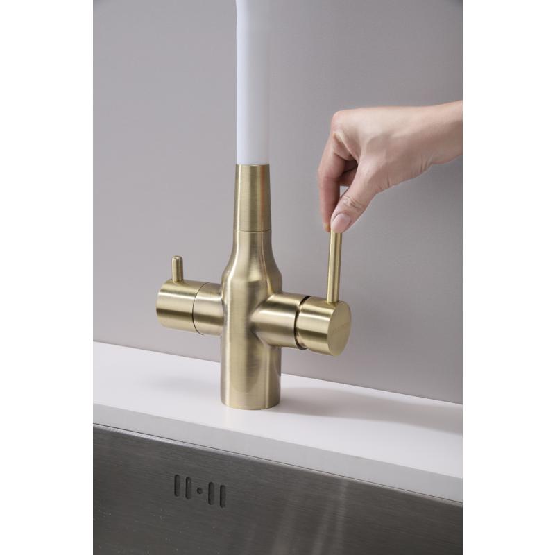 Смеситель для кухни Paulmark Salix Sa213419-BRw Бронза Белый