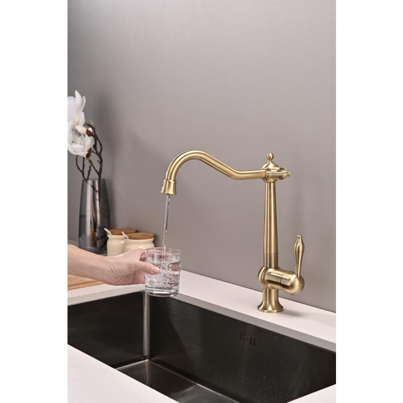 Смеситель для кухни Paulmark Retro Re213226-BR Бронза