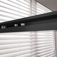Душевая дверь Veconi Premium Trento PTD40-B-120-01-C4, 120 см, стекло прозрачное, профиль черный матовый