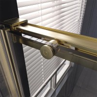 Душевая дверь Veconi Premium Trento PTD40-G-150-01-C4, 150 см, стекло прозрачное, профиль золото брашированное