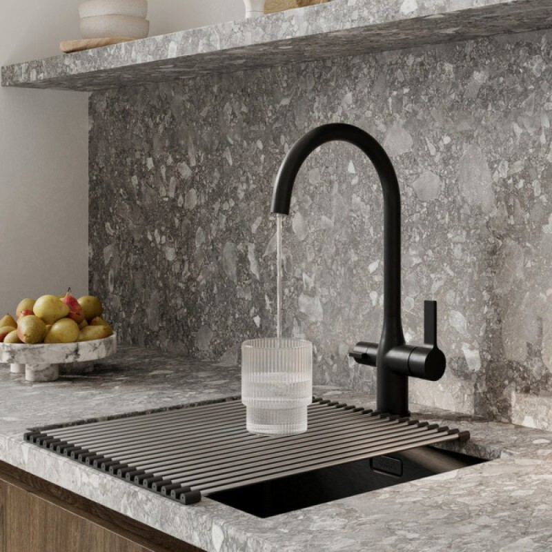 Смеситель для кухонной мойки Iddis Pure PURBLFJi05, с каналом для фильтрованной воды, черный матовый