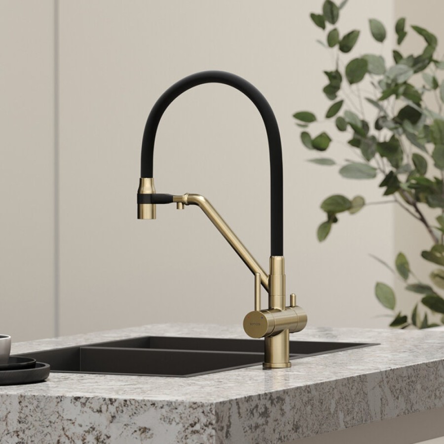 Смеситель для кухонной мойки Sancos Dora SC4003BG, с подключением к фильтру, с гибким изливом, цвет золото брашированное, PVD покрытие