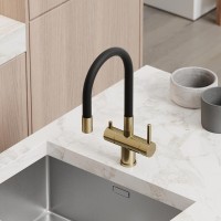 Смеситель для кухонной мойки Sancos Lucia SC4004BG, с подключением к фильтру, с гибким изливом, цвет золото брашированное, PVD покрытие