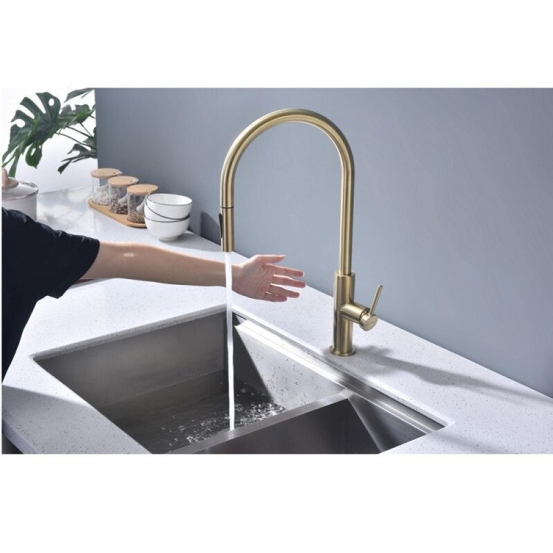 Смеситель для кухонной мойки Paulmark Senso Se215180-LG, сенсорный, с вытяжным изливом, светлое золото