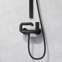 Смеситель для ванны и душа Iddis Twist TWIBLBTi02WA, черный матовый