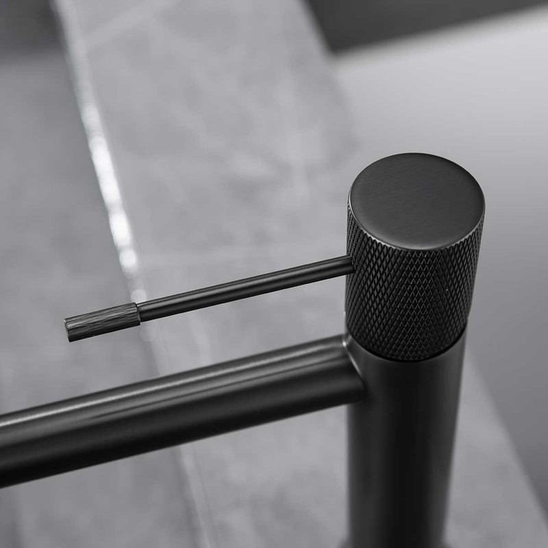 Смеситель для раковины Vincea Desire VBF-1D1MB , черный