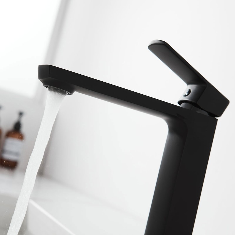 Смеситель для раковины Vincea Next VBF-1N1MB , черный