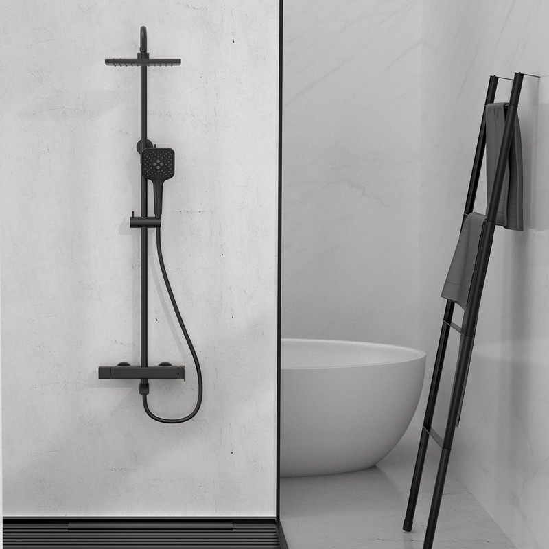 Душевая стойка Vincea  Cube VSFS-1C1MB с изливом, черный